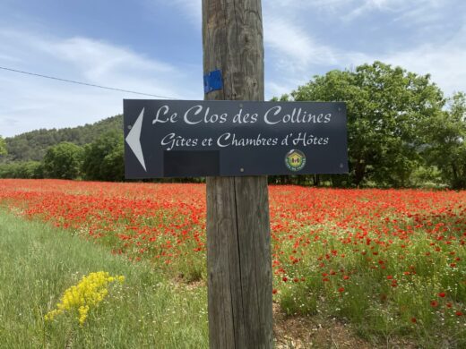 D&#x00E9;couverte&#x20;du&#x20;Clos&#x20;des&#x20;Collines&#x20;&#x3A;&#x20;Un&#x20;Havre&#x20;de&#x20;Paix&#x20;en&#x20;Pleine&#x20;Nature