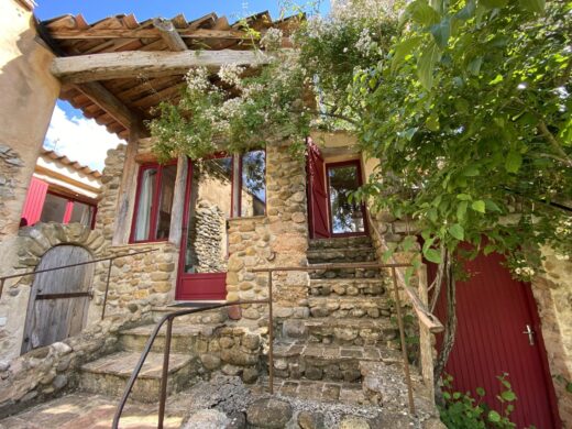 G&#x00EE;tes&#x20;et&#x20;Chambres&#x20;d&amp;&#x23;8217&#x3B;H&#x00F4;tes&#x20;du&#x20;Clos&#x20;des&#x20;Collines&#x20;&#x3A;&#x20;Charme&#x20;et&#x20;Convivialit&#x00E9;